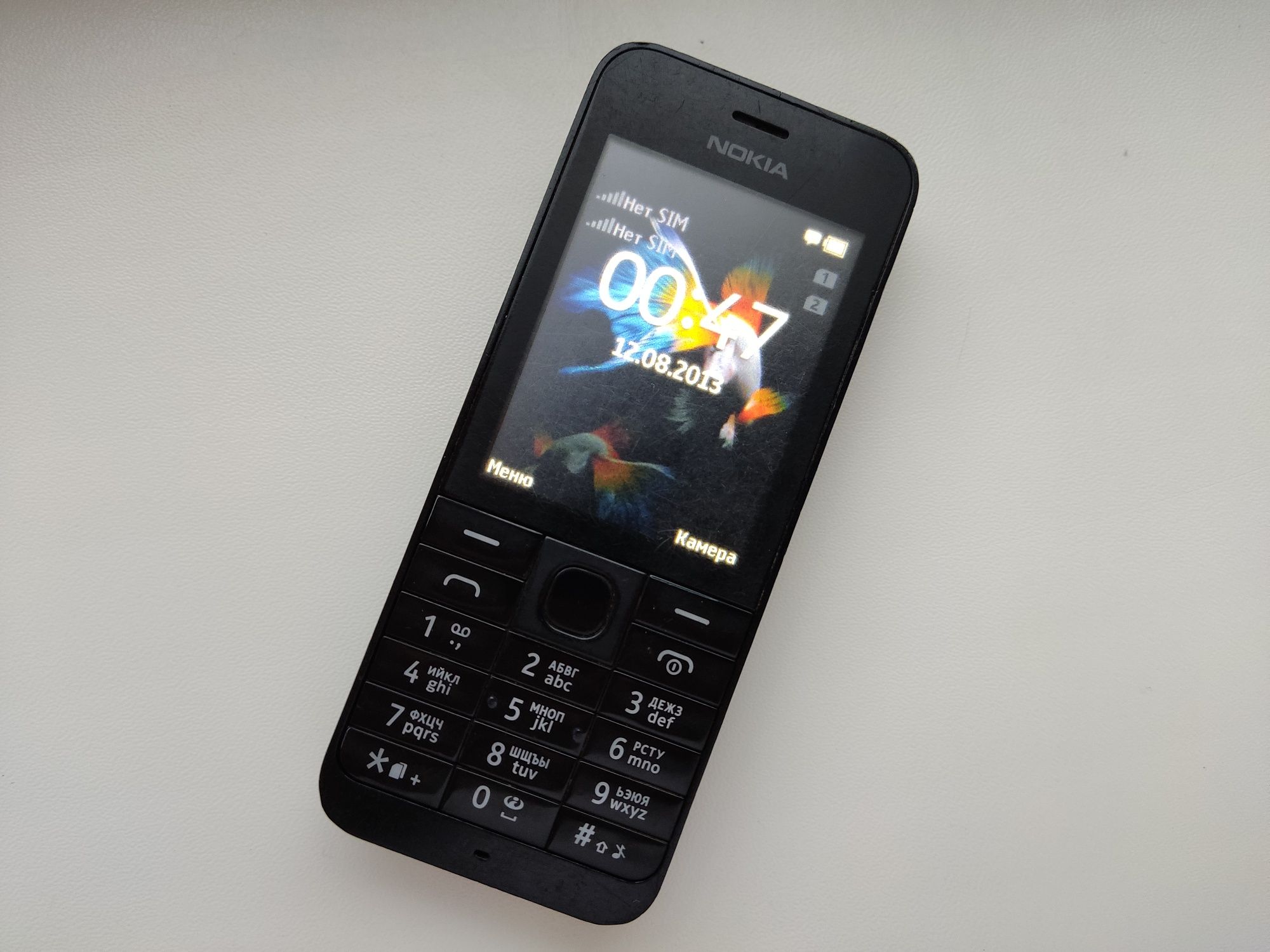 Мобільний телефон Nokia 220