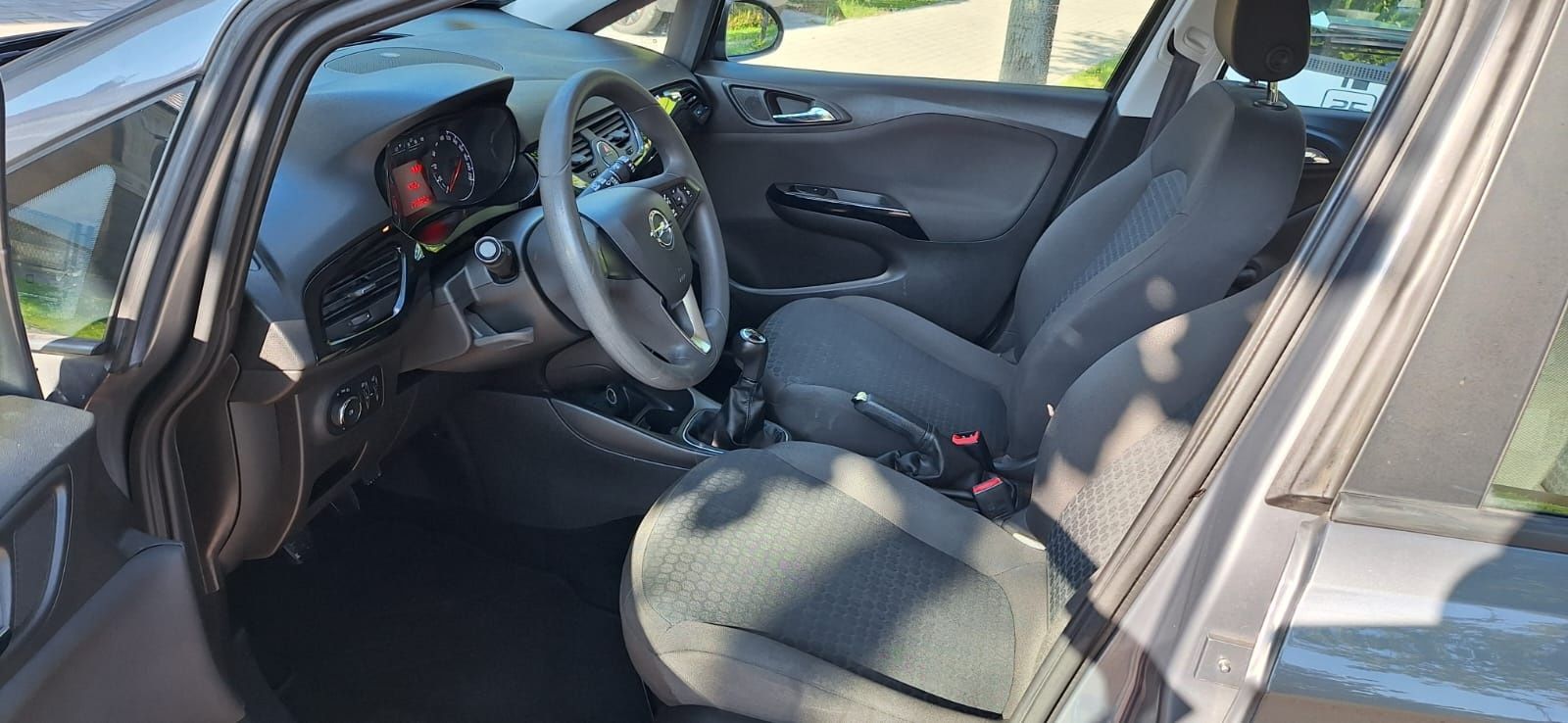 Opel Corsa E 2015 1.4 Benzyna