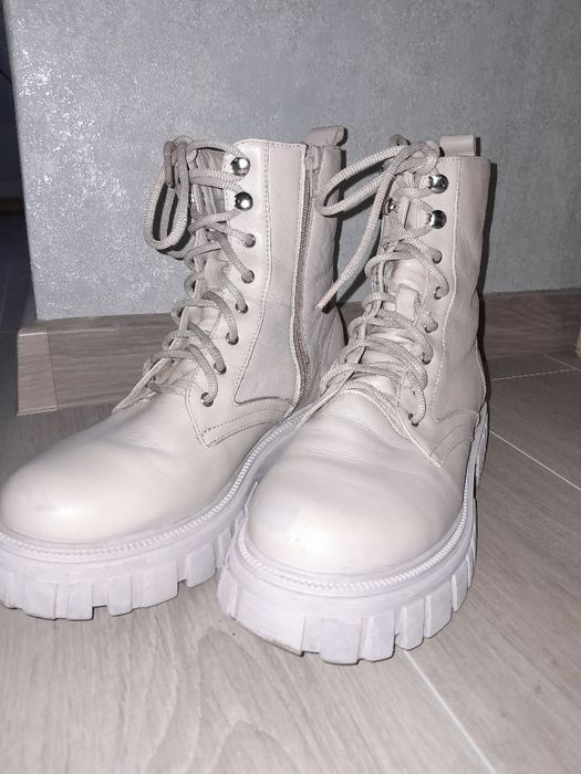 Зимові жіночі ботинки 40розмір