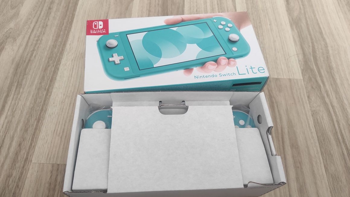 Nowa, nierozpakowana konsola Nintendo Switch Lite na gwarancji