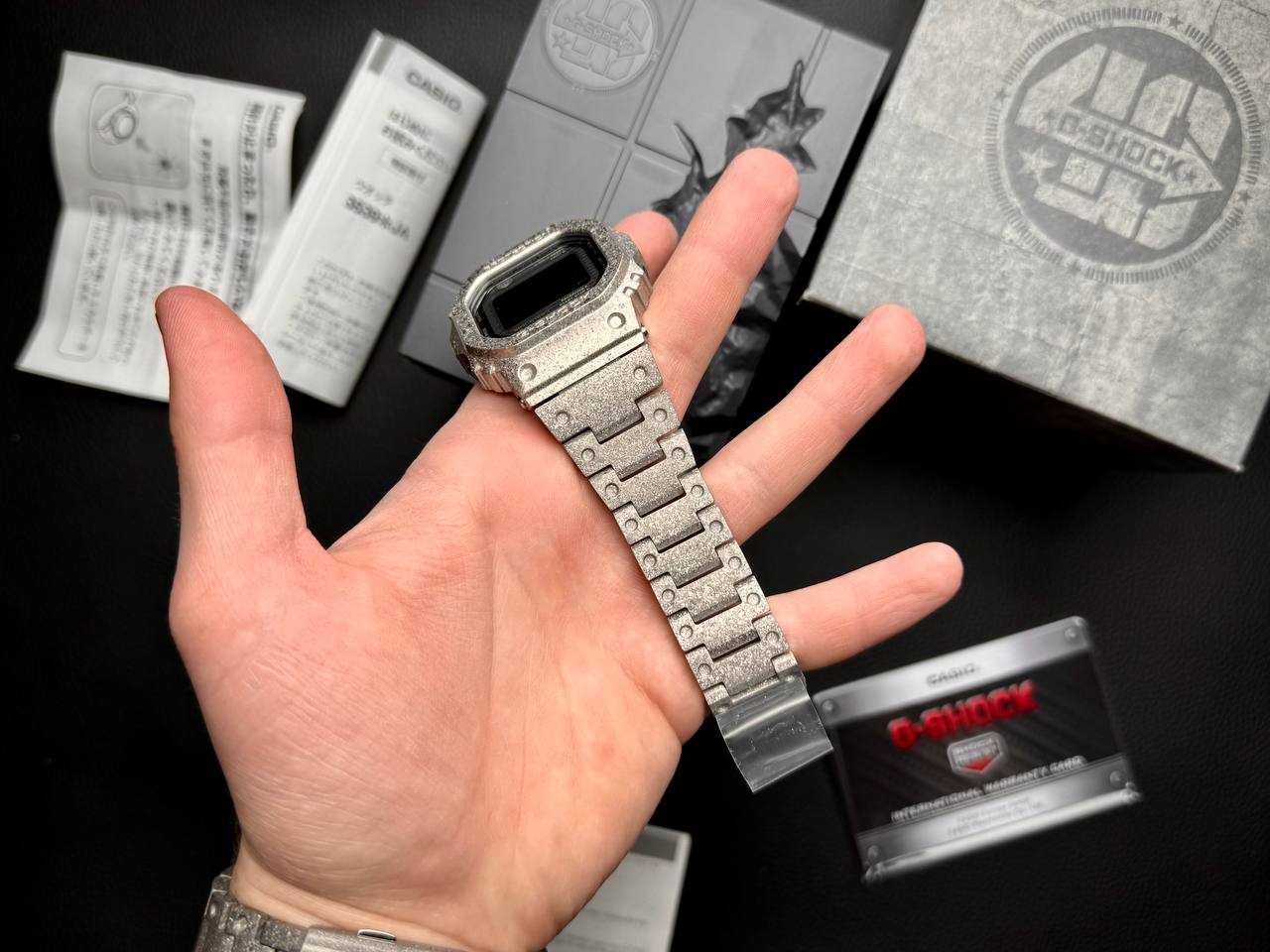 Casio G-Shock  40th Anniversary RECRYSTALLIZED GMW-B5000PS-1JR (JDM)