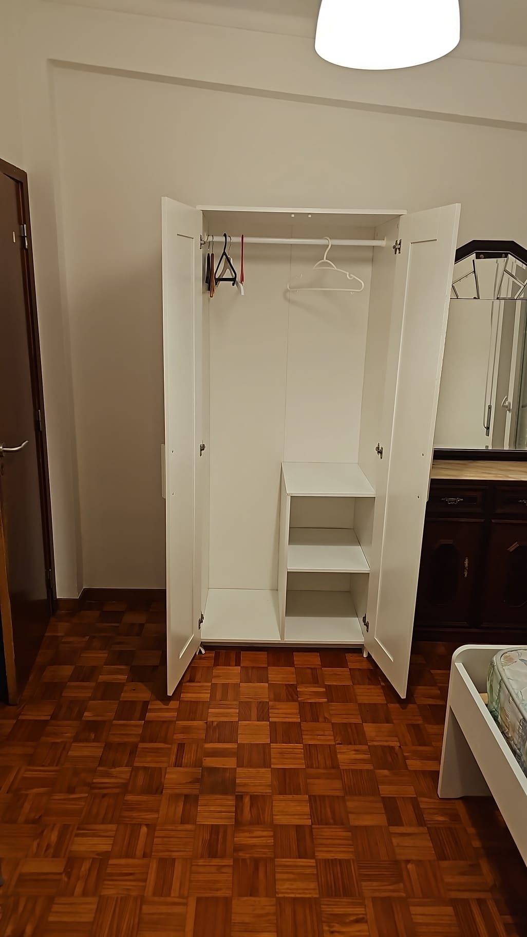 Quarto Individual Queluz  Brasileiros ou Uma Estudante até 25 anos