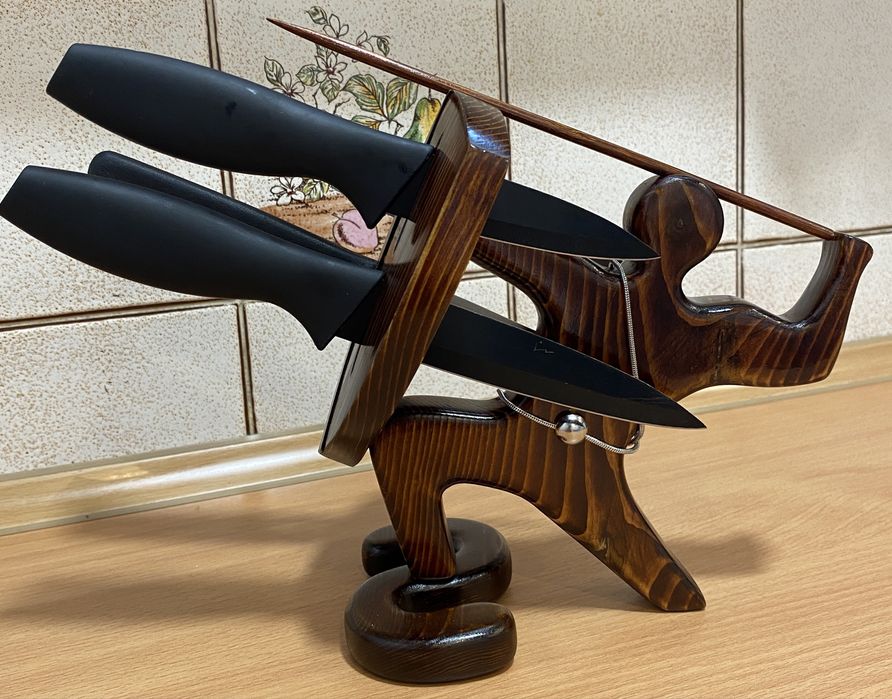 Uchwyt na noże, Stojak na noże