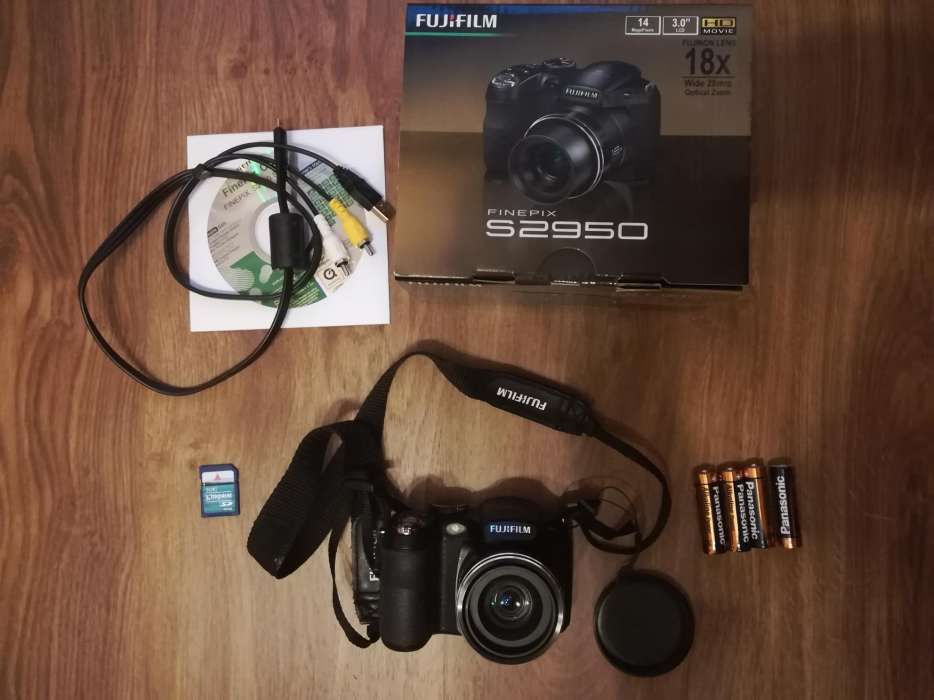 Aparat Fujifilm FinePix S2950