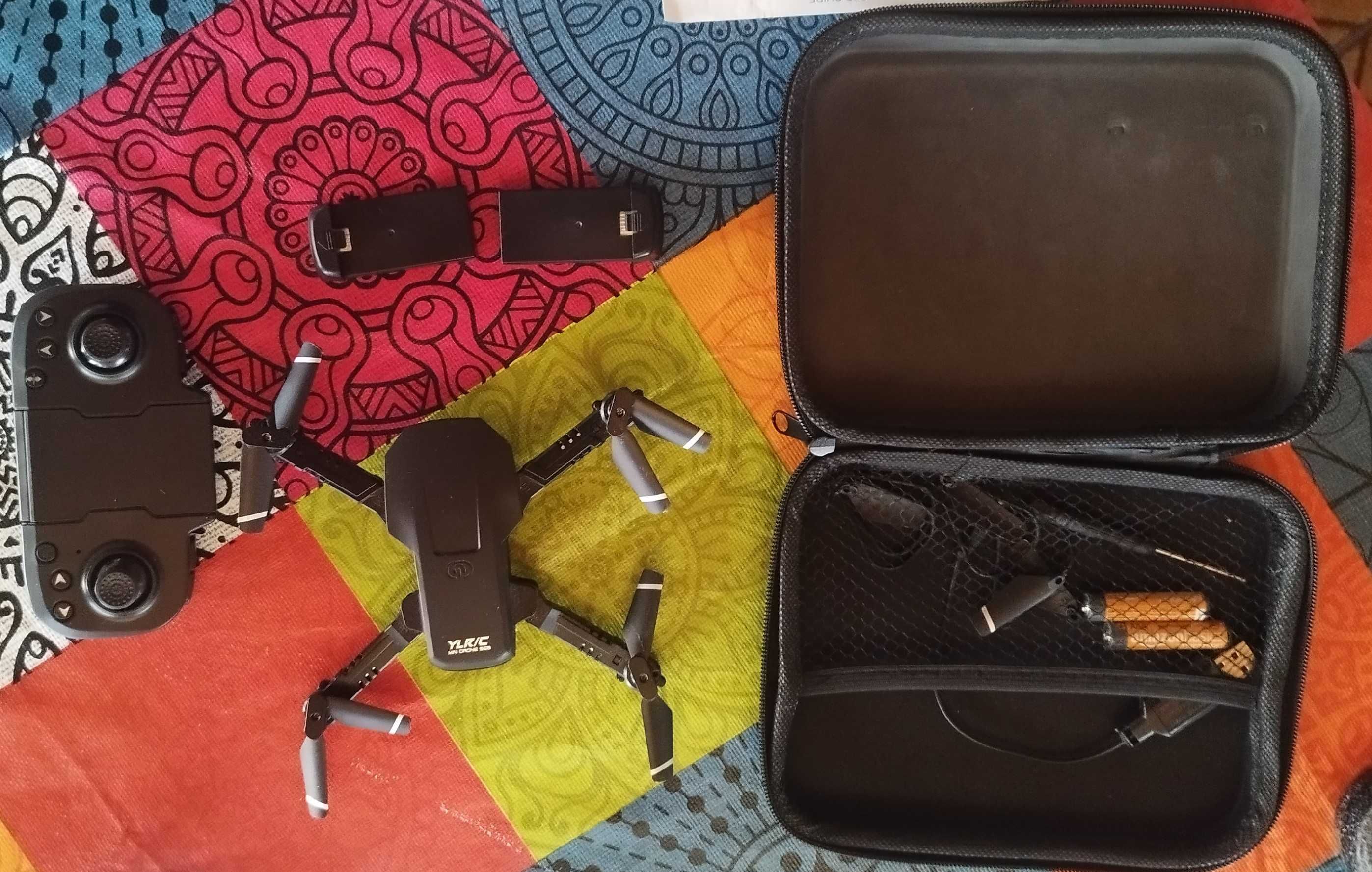 Mini Drone YRC com Câmera