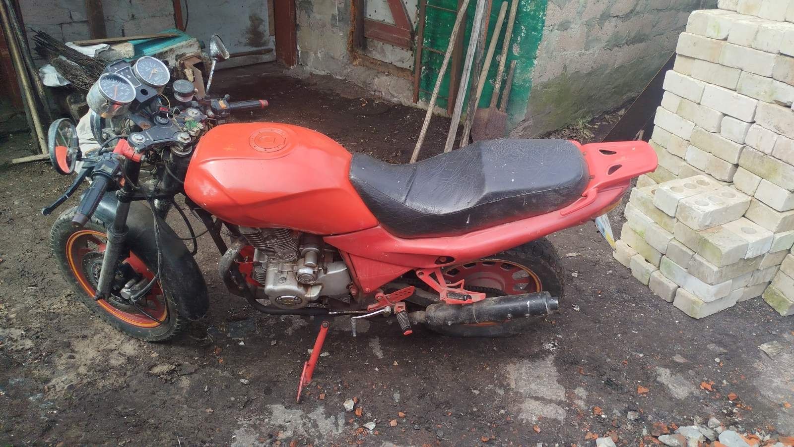 Продам мотоцикл з документами