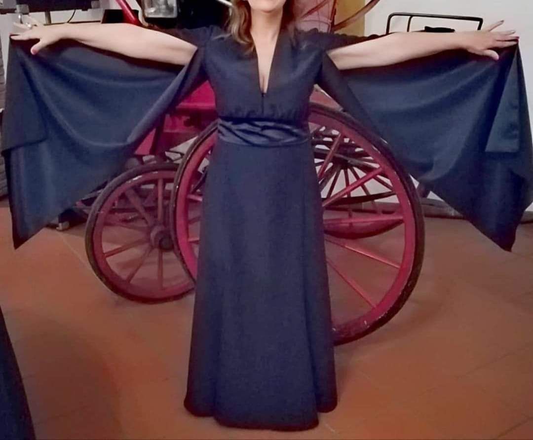Roupa usada, senhora em óptimo estado