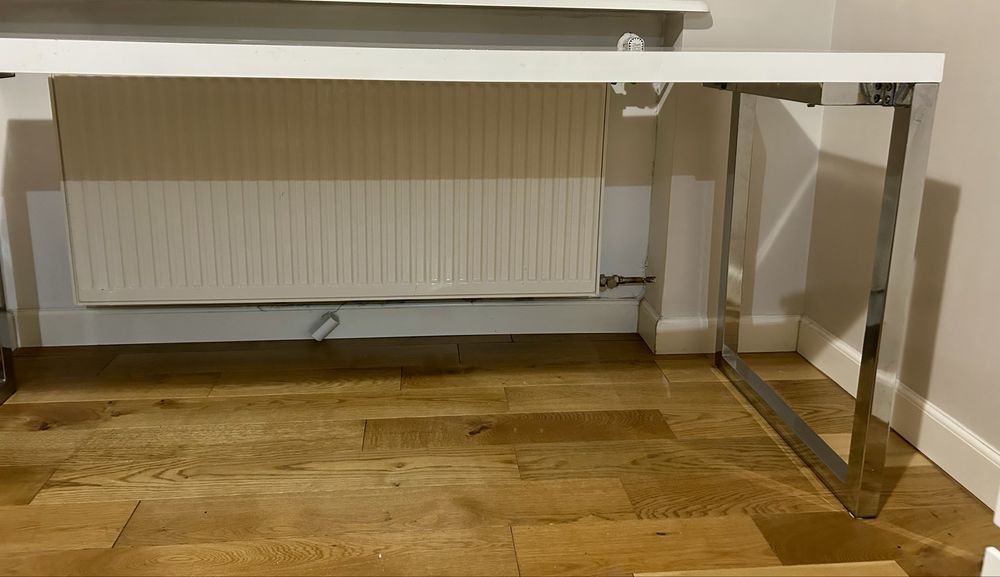 Biurko 160x60 biale metalowe nogi