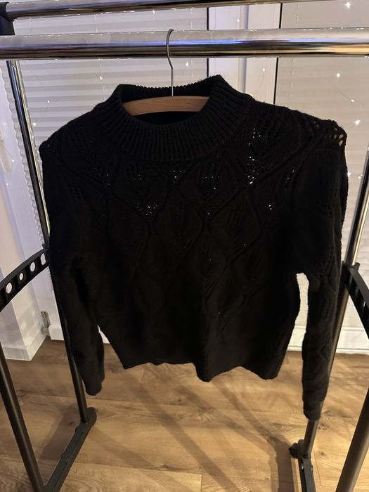 Ubrania - bluzy sweterki