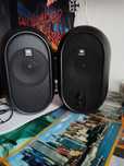JBL One Series 104 - kompaktowe monitory studyjne