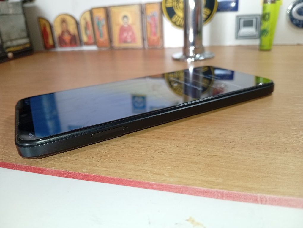 Телефон Xiaomi Poco M5 4+4/128Gb в состоянии нового