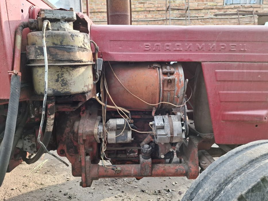Продам Трактор Т-25 + навісне (копалка і прицеп)