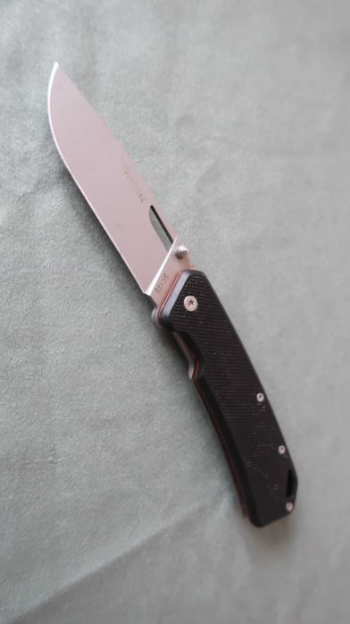 Nóż outdoor składany 8,5 cm Solognac Axis 85 Grip V2