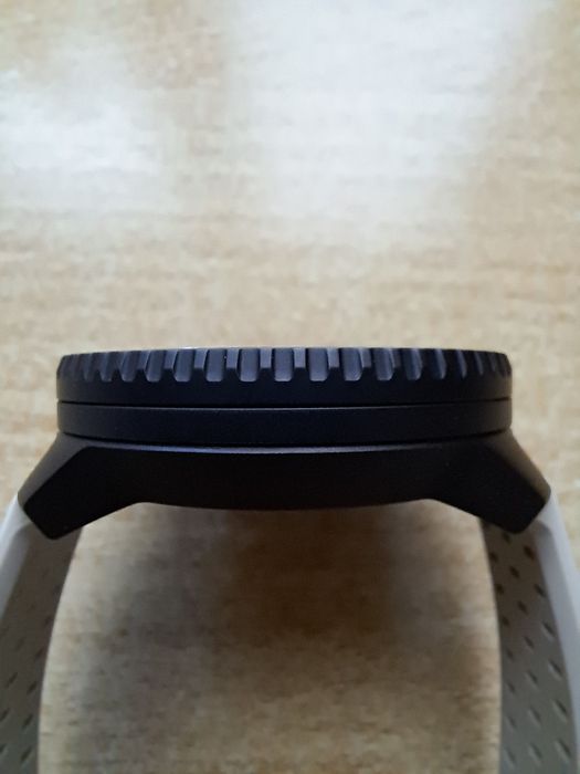 Smartwatch Suunto Vertical Black Sand jak nowy