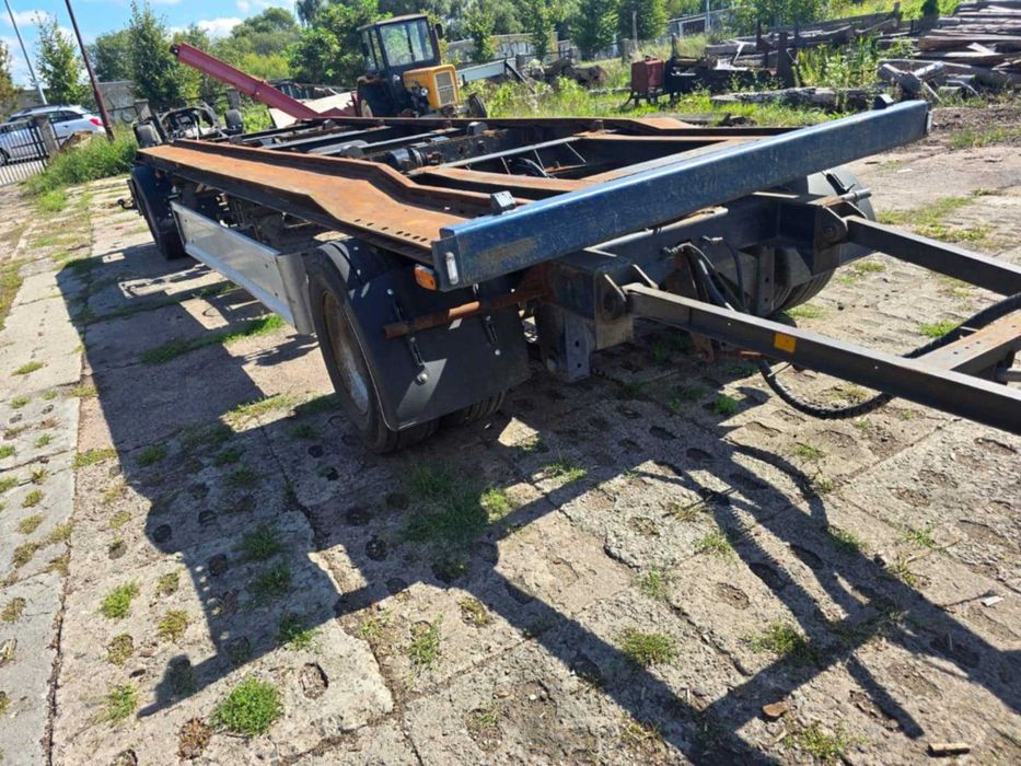 Przyczepa do kontenerów/Przyczepa kontenerowa marki WIELTON