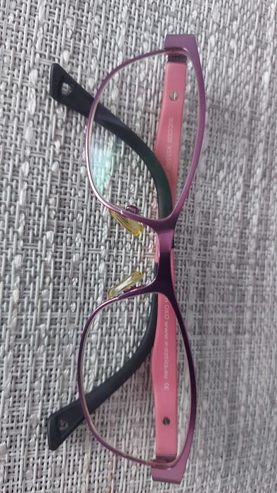 Oprawki dla dziewczynki