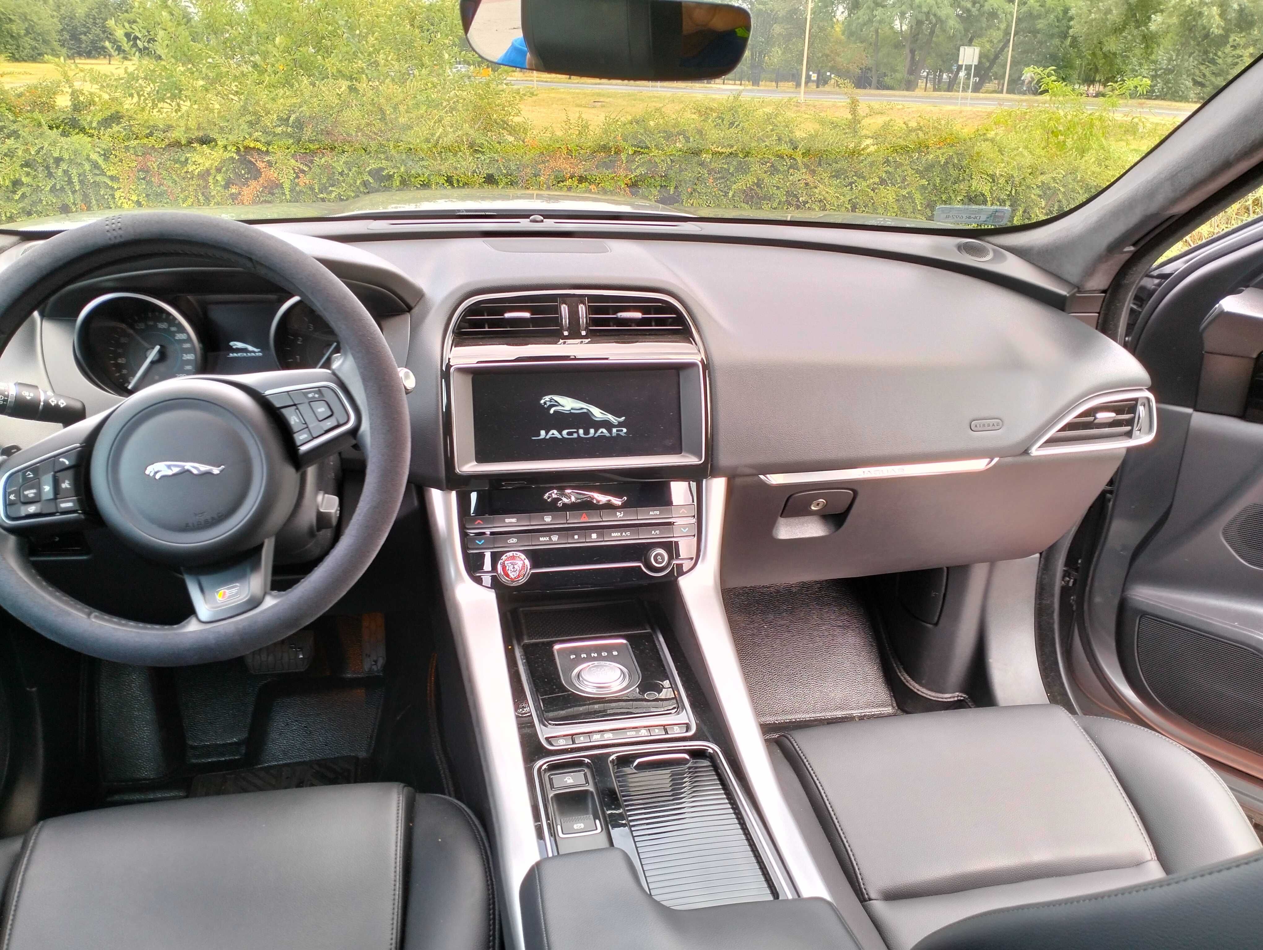 Witam sprzedam jaguar f-pace