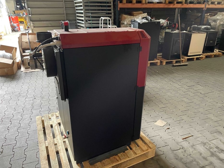 Piec na pellet i drewno Blist Tera 28KW ECODESIGN KLASA A+ Hybrid