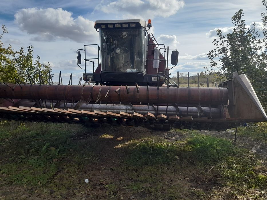 Продам комбайн Палессе 812