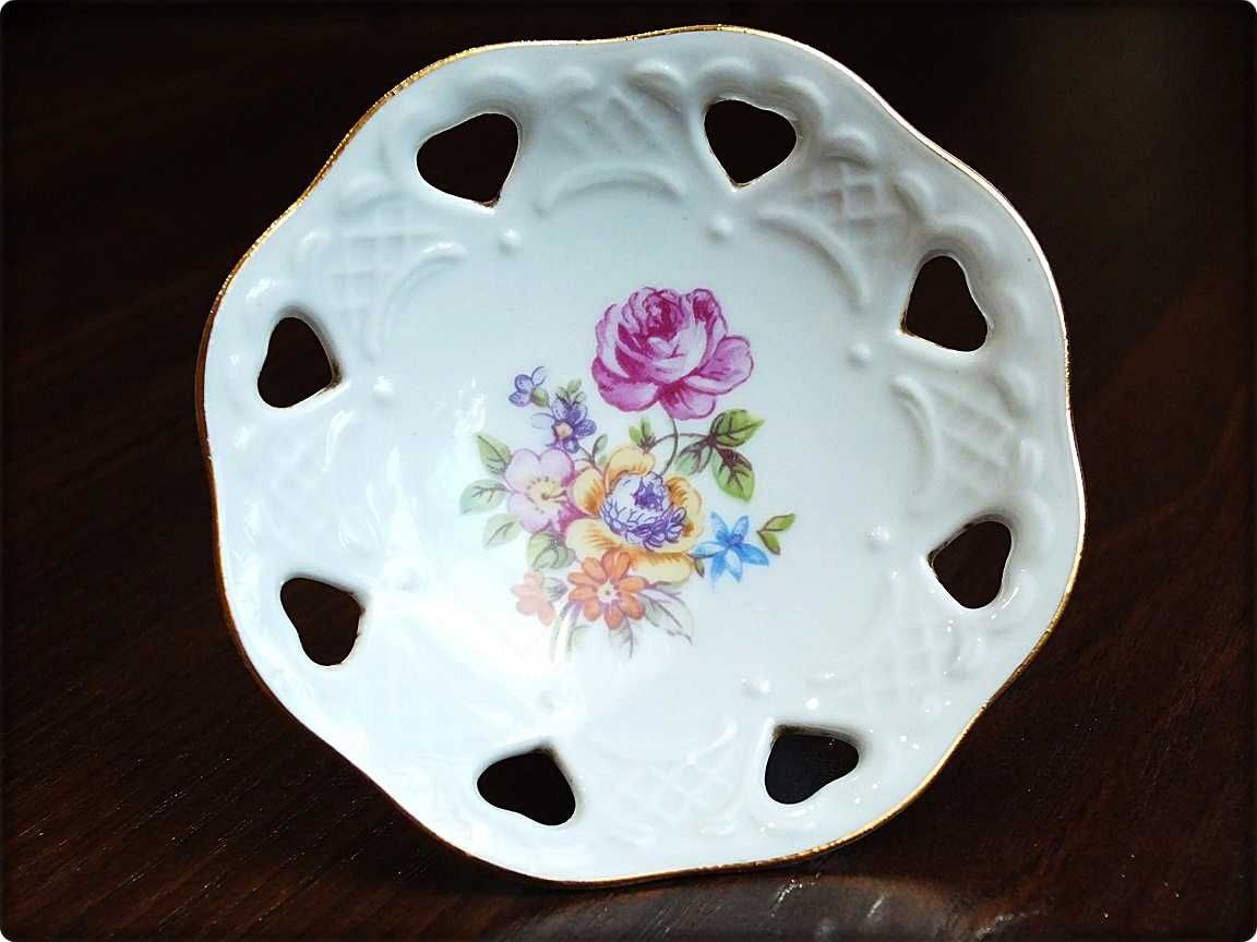 Mini Patera na nóżce Porcelana Kolekcjonerska Sygn.1877 GDR IGŁA !