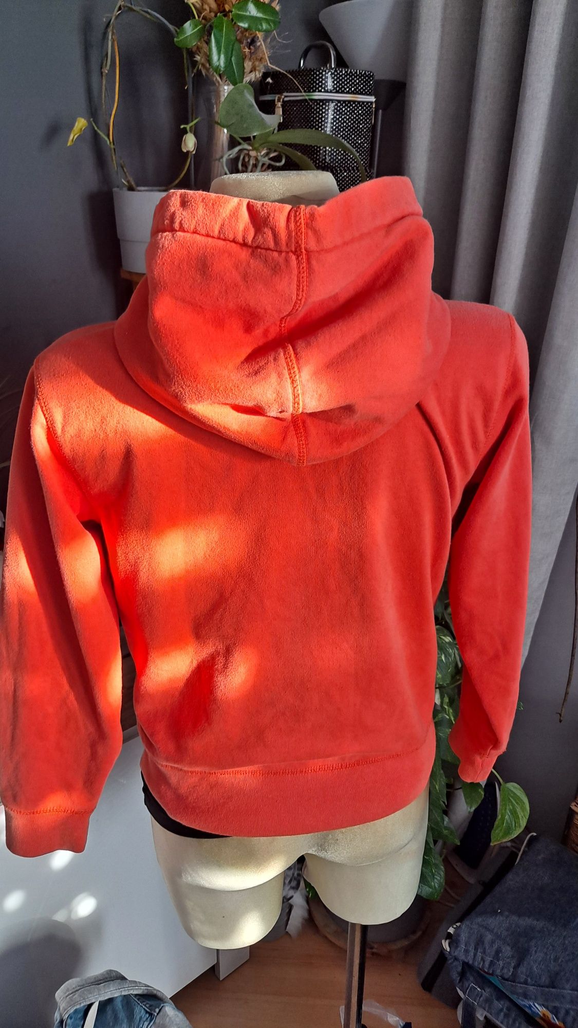 Bluza GAP rozpinana z kapturem pomarańczowa rozmiar 140cm.