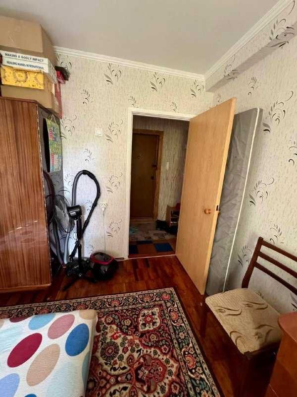 Продам 2х комнатную квартиру район "Роддом"