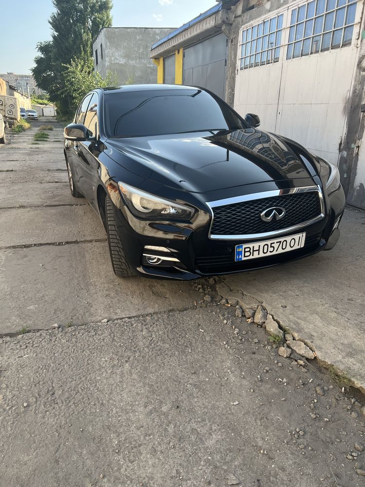 Infiniti Q50 2.2tdi