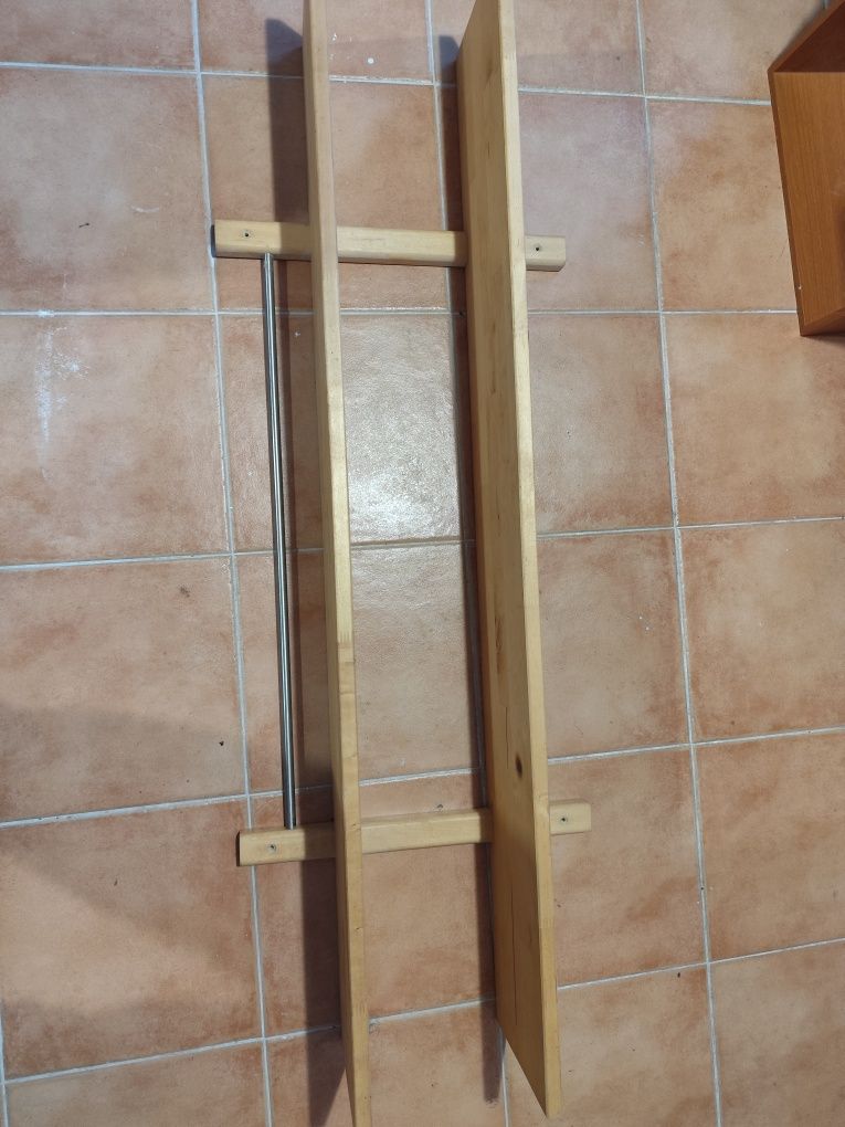 Prateleira para cozinha / utilitária