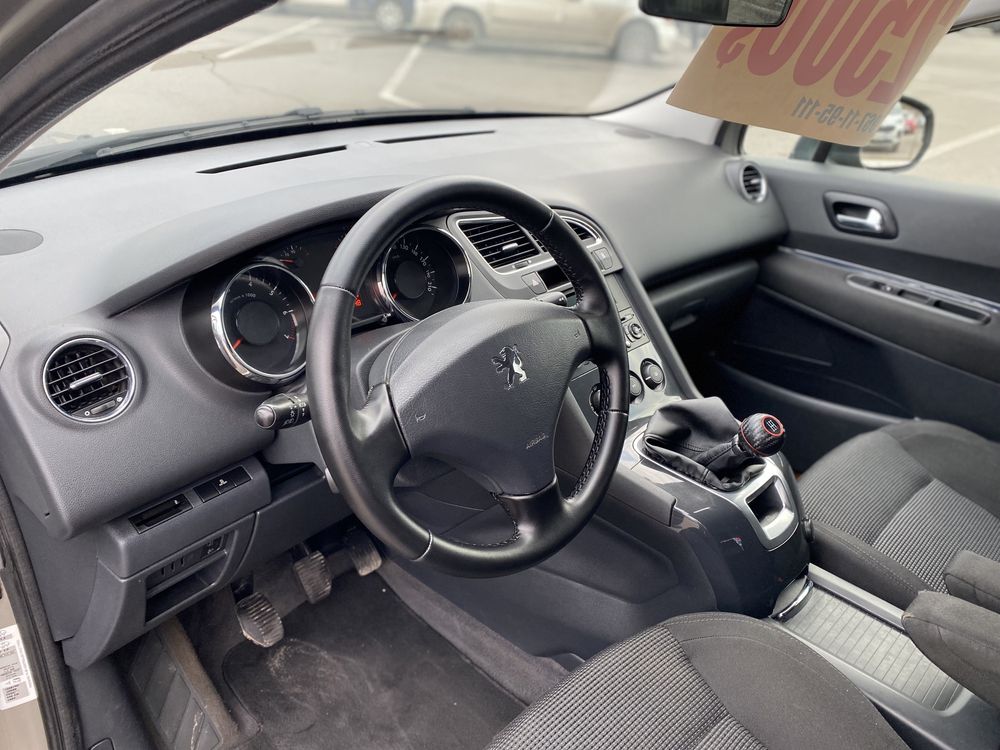 Peugeot (929) 5008 (ВНЕСОК від 30%) Авторинок МЕТРО Кривий Ріг