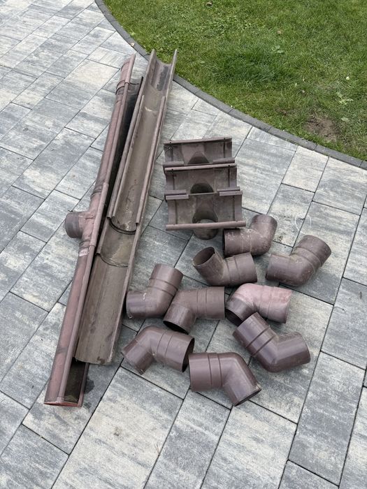 Sprzedam kolanka do rynny dachowej