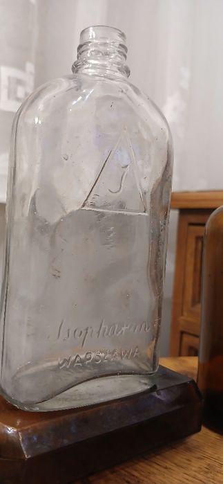 Stare butelki  apteczne,  farmaceutyczne , flaszki, Isopharm Warszawa