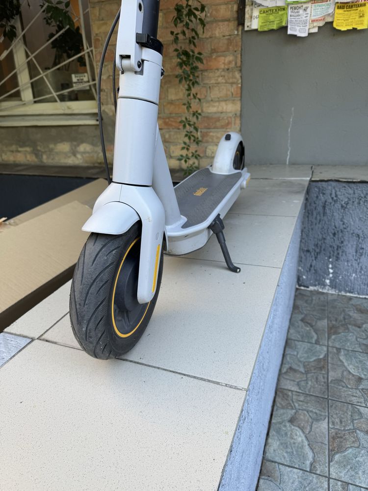 Ninevot KickScooter Max G30le