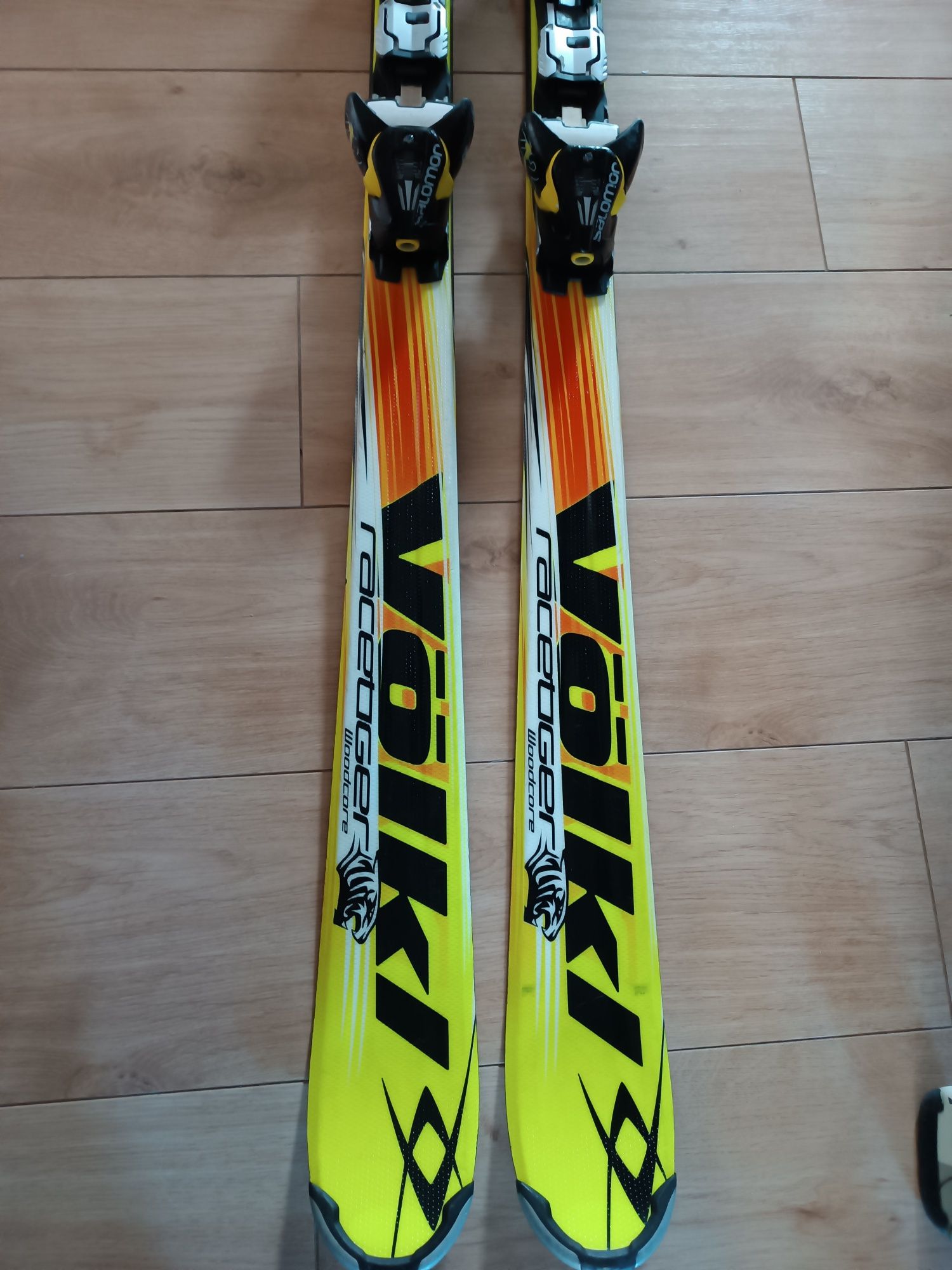 NARTY VOLKL Racetiger racing SL 160