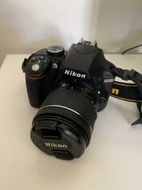 Nikon D3300 - máquina, lente, tripé e carregador
