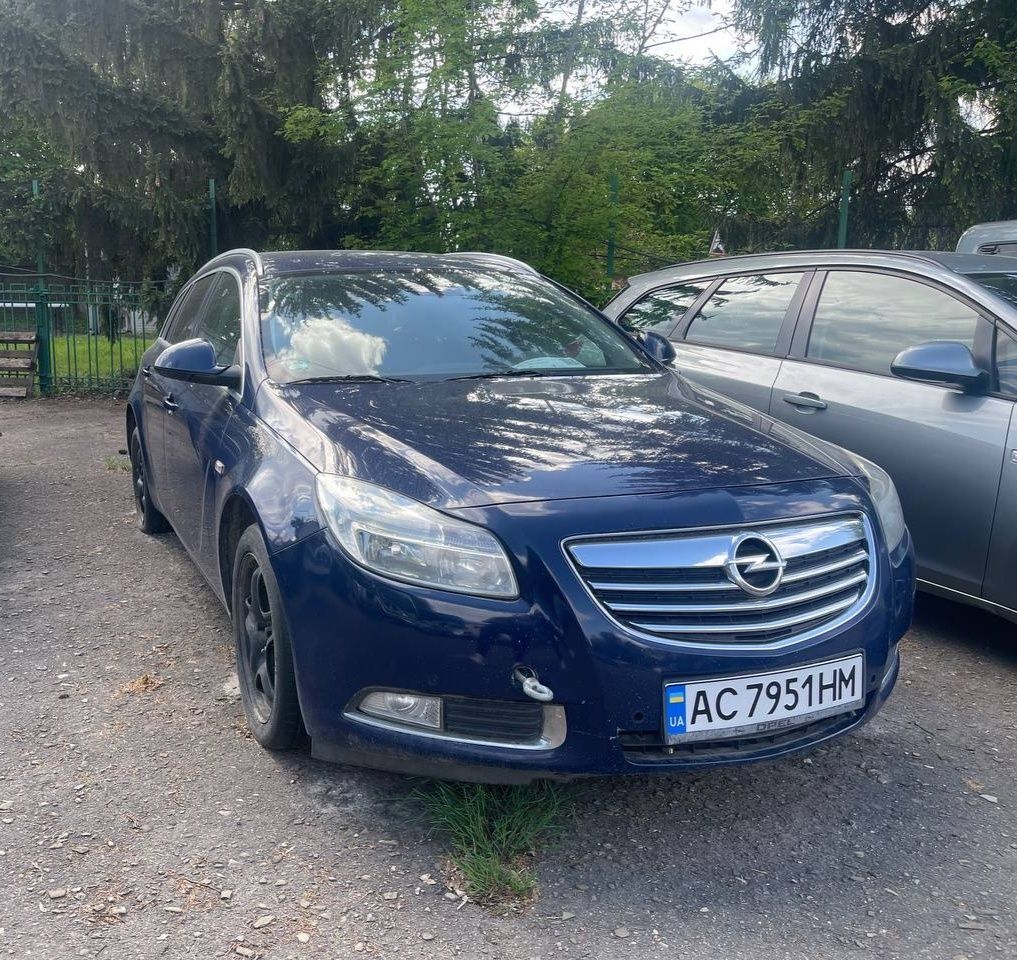 Opel Insignia вимагає ремонту