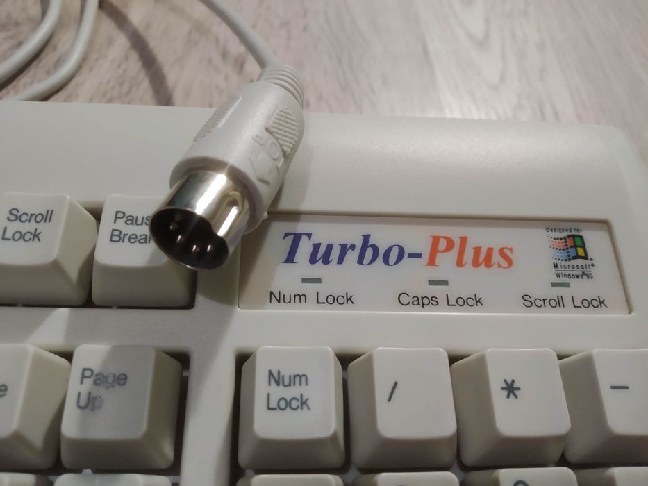 Винтажная ретро клавиатура Turbo - Plus  KB 8001 R+