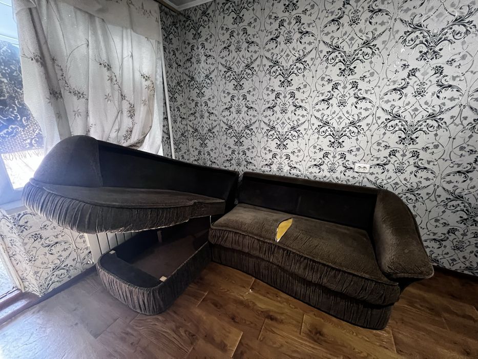 Продам кутовий диван