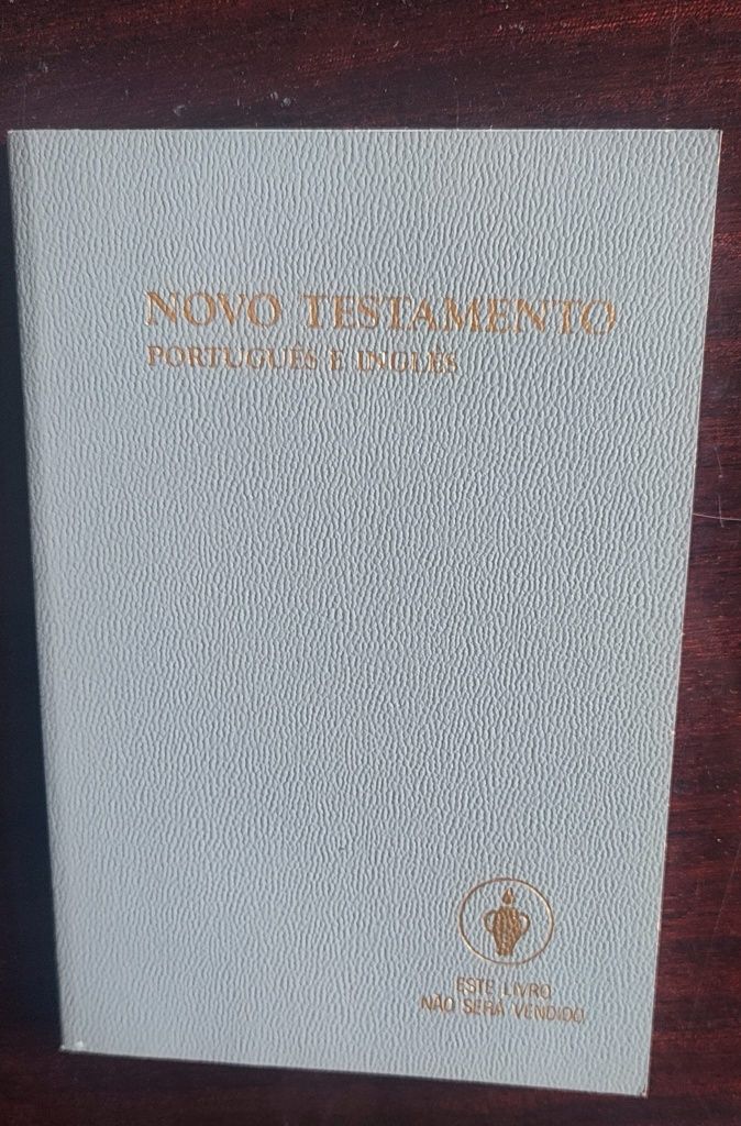 Biblia distribuída em alguns hoteis (memorabilia)