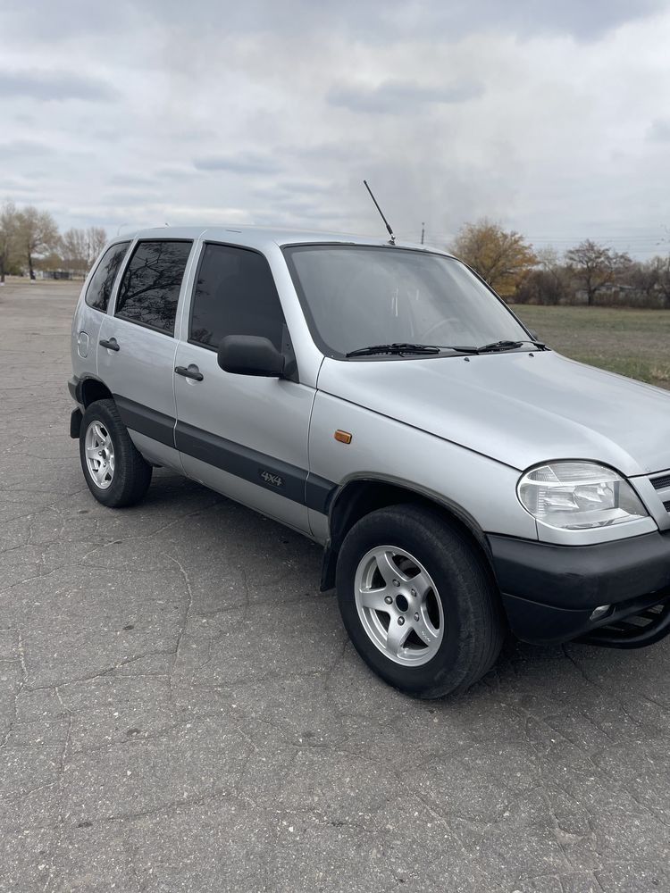 Продам ваз 2123 1,7і