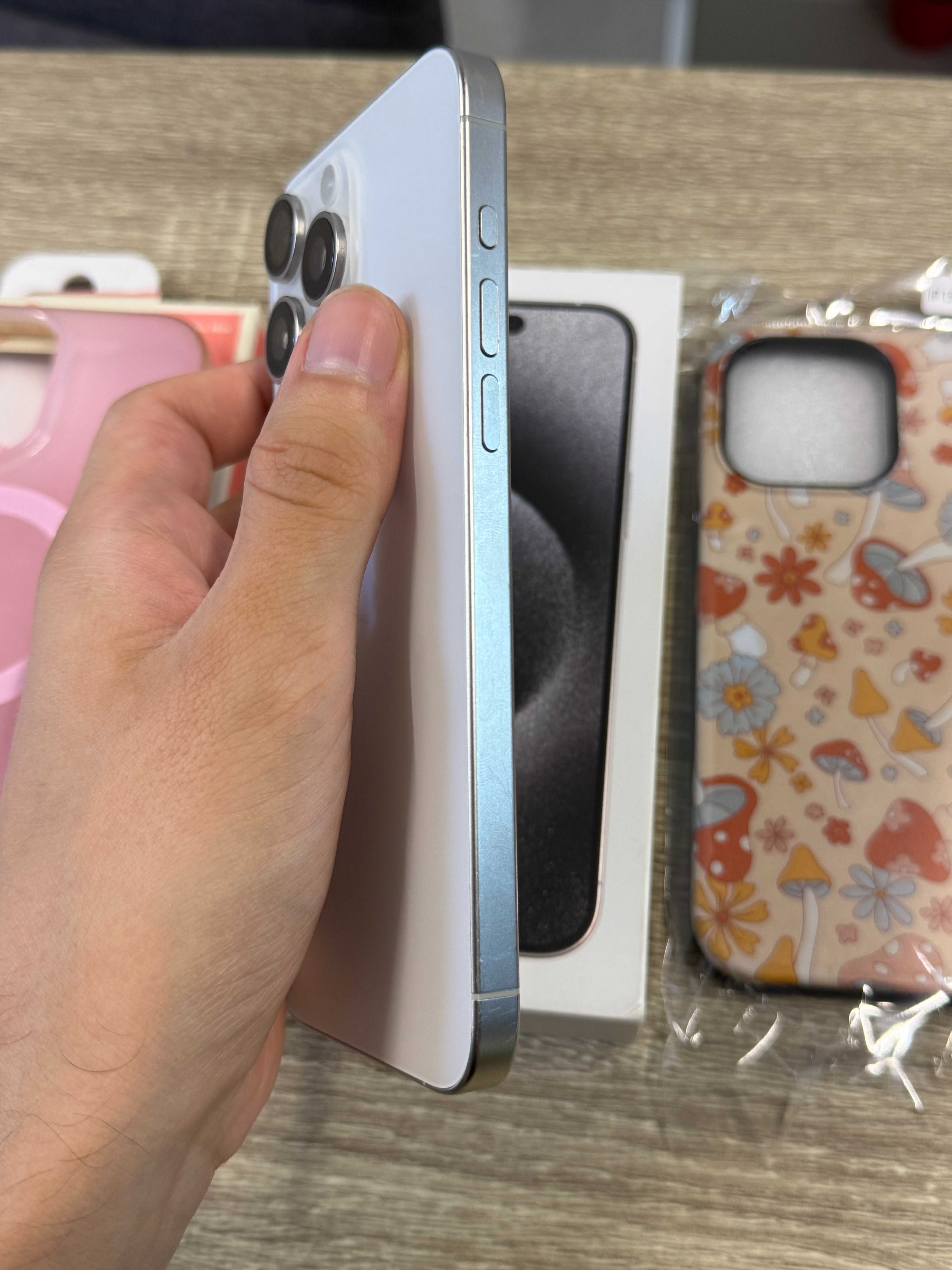 iPhone 15 Pro Max 256 White Titanium
