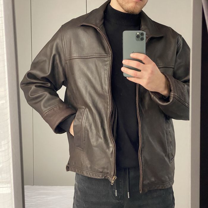 Кожаная куртка коричневая