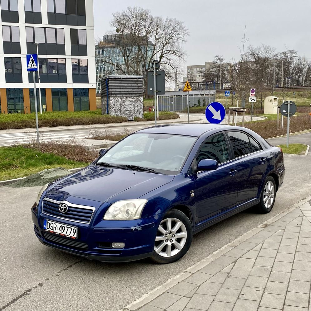 Toyota Avensis | 2.0 D4D | Klima | Felgi | 2003