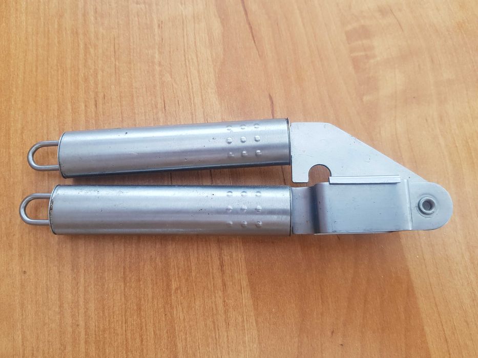 Wyciskacz np. do czosnku