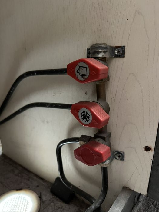 Продам кемпінг Hobby 420