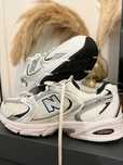 Buty/New Balance 530 White _Srebrny _Granatowy/Tanie Super/ R.38.5