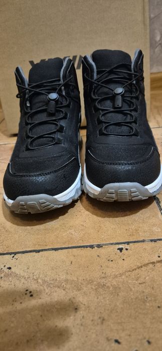 Черевики Viking розмір 41