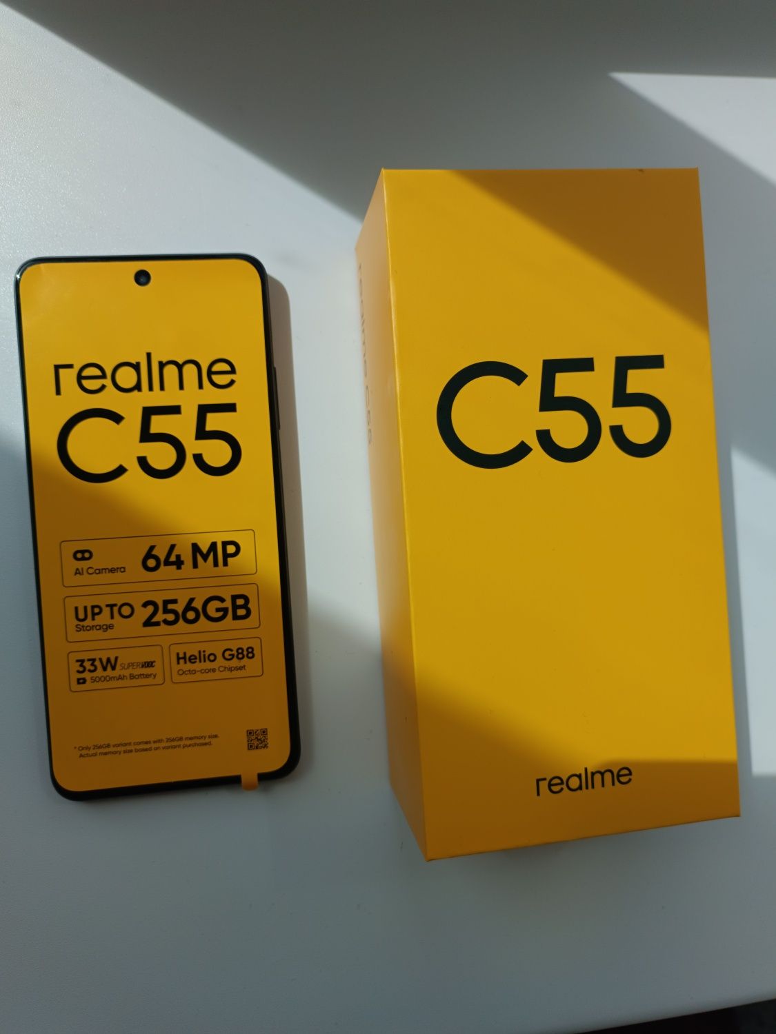 Телефон Realme C55 256gb