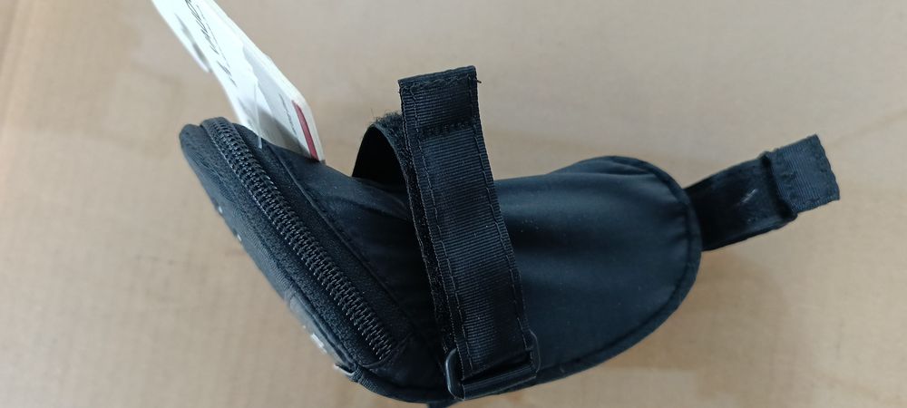 Torebka podsiodłowa Vaude Race Light. Rozmiar L.