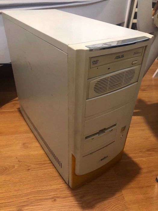 Продам комплект монитор + компьютер