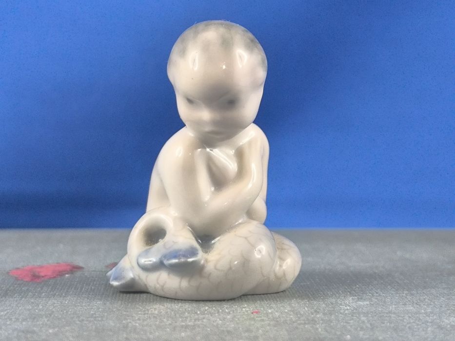 Mała syrenka Royal Copenhagen #porcelana #ozdoba #dekoracja #Dania